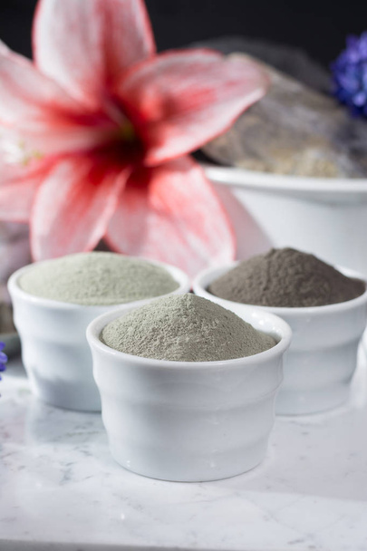 Ancient minerals - luxury face and body spa treatment, clay powder mask - 写真・画像