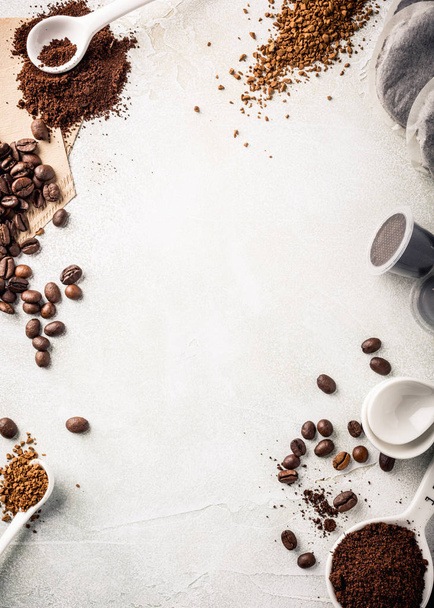 Hintergrund mit verschiedenen Kaffeesorten - Foto, Bild