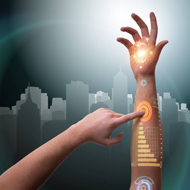 Lidská robotická ruka v futuristickém pojetí - Fotografie, Obrázek