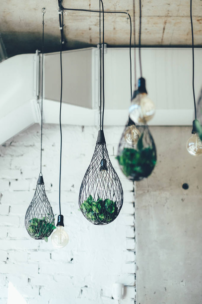 Závěsné lampy zelený koncept osvětlení pro domácnosti - Fotografie, Obrázek