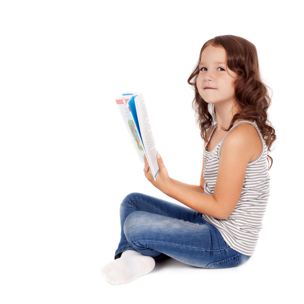 Girl reading - Valokuva, kuva