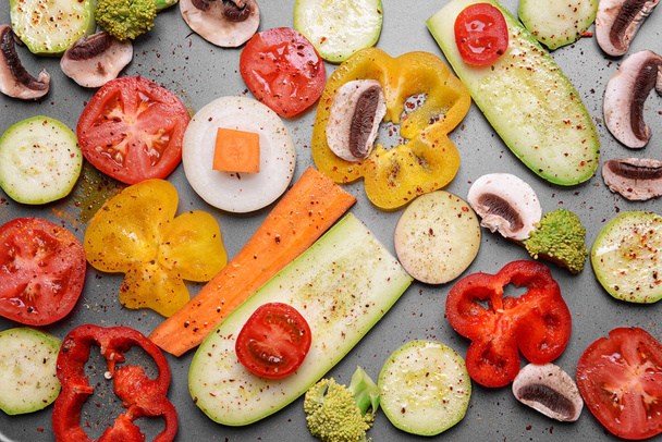 Sliced raw vegetables  - Фото, зображення