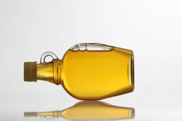 agave syrup in bottle - 写真・画像