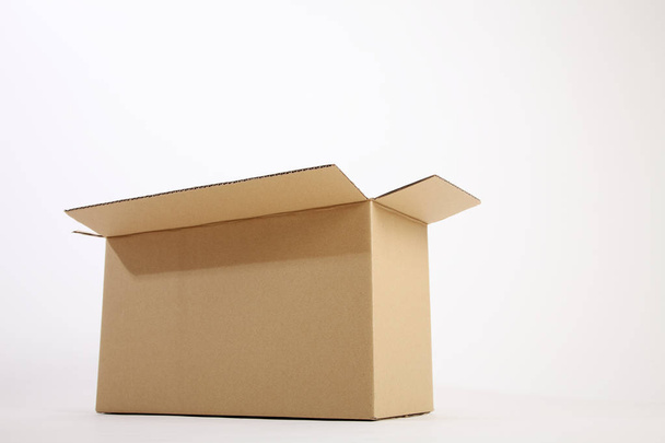 delivery cardboard box - Foto, Imagen