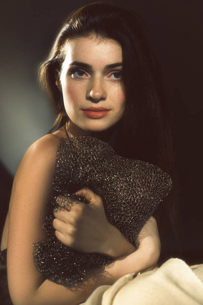 beautiful young brunette woman  - Fotografie, Obrázek