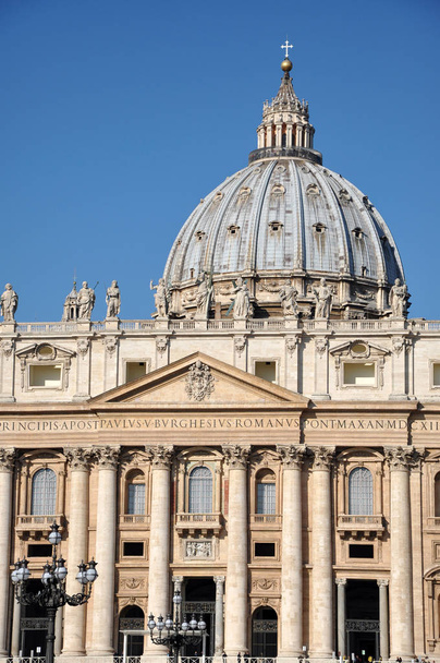 Saint Peter basilica in Vatican - Photo, image