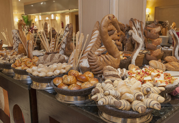 Хлеб в буфете отеля
 - Фото, изображение