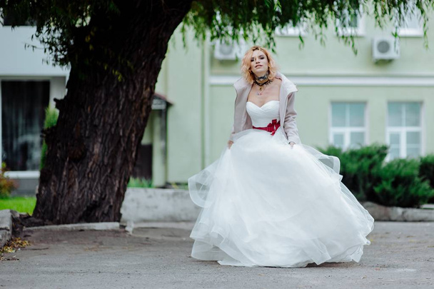 Beautiful bride with tattoo at wedding morning - Valokuva, kuva