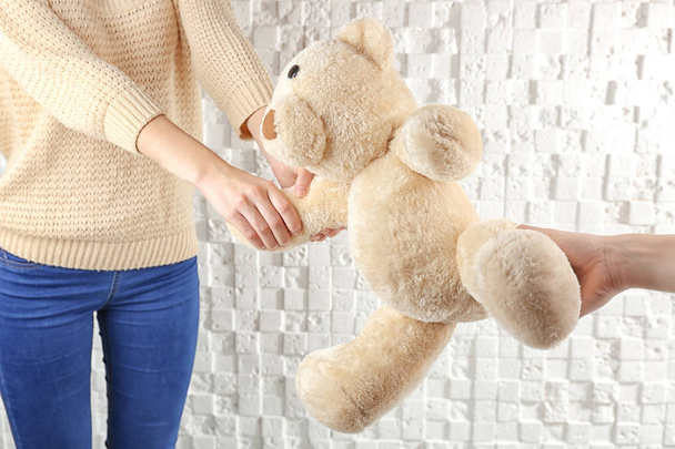 girl with teddy bear  - Zdjęcie, obraz