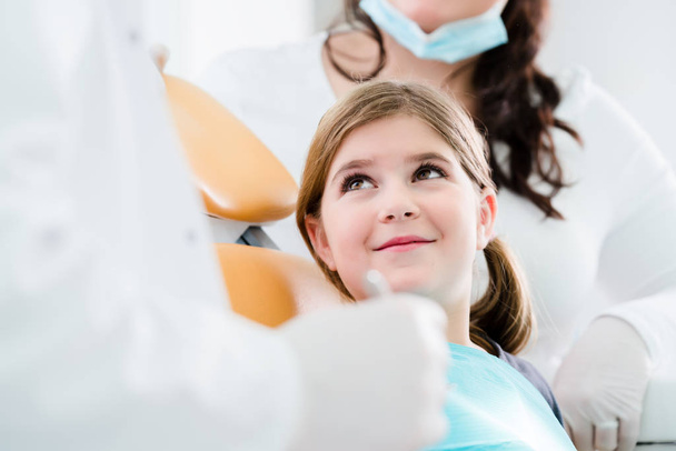 Dentist trearing child  - Foto, Imagem