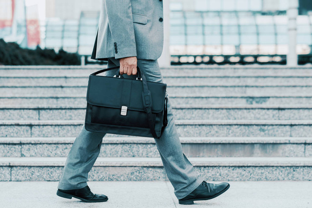 Businessman with briefcase - Photo, Image