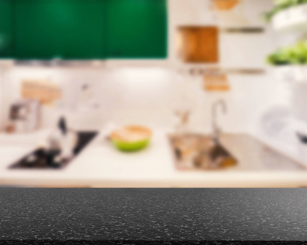 гранітна стільниця з кухонним фоном
 - Фото, зображення