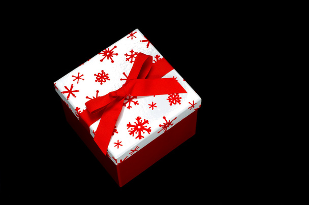 Red and White gift box - Фото, изображение