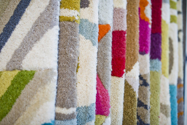 colorful wool carpets in stores - Foto, Imagem