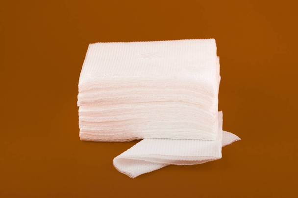 Pack van papieren servetten - Foto, afbeelding