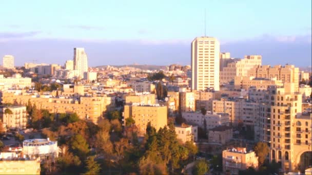 Современный Западный Иерусалим зимой с "арфой моста Давида"
" - Кадры, видео