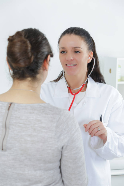 patient and doctor consultation - Foto, Bild