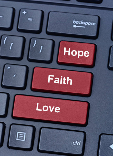 Ελπίδα πίστη αγάπη στο πληκτρολόγιο του υπολογιστή - Φωτογραφία, εικόνα