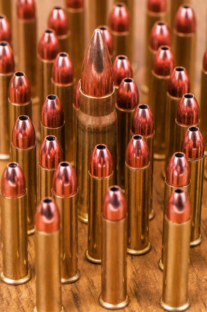 veel echte munitie als textuur - Foto, afbeelding