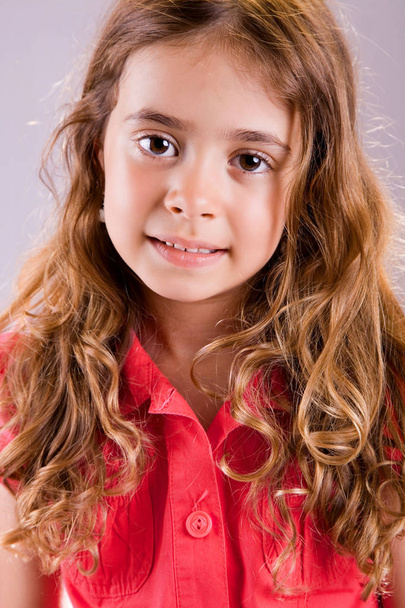 young happy girl smiling, close up portrait - Foto, Bild