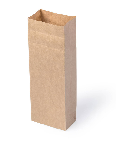sac en papier brun isolé sur blanc - Photo, image