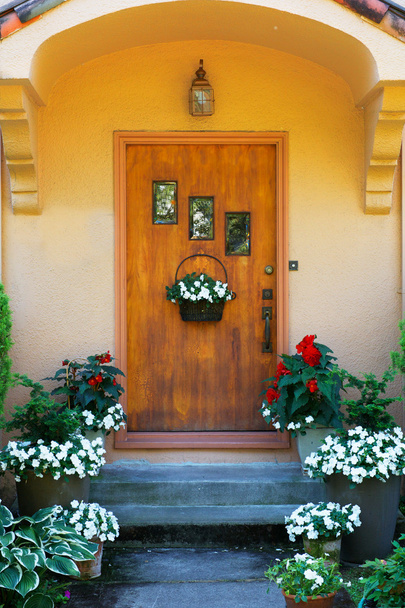 風化木材染色家のドア - 写真・画像