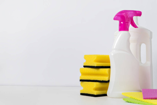house cleaning products - Foto, afbeelding