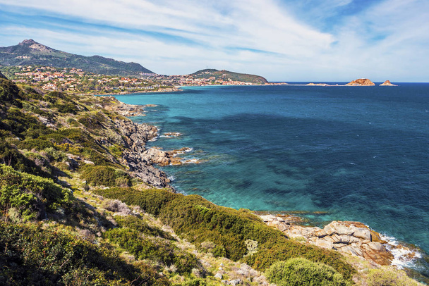 Ile-Rousse Corsica'deki / daki doğusunda Sahili  - Fotoğraf, Görsel