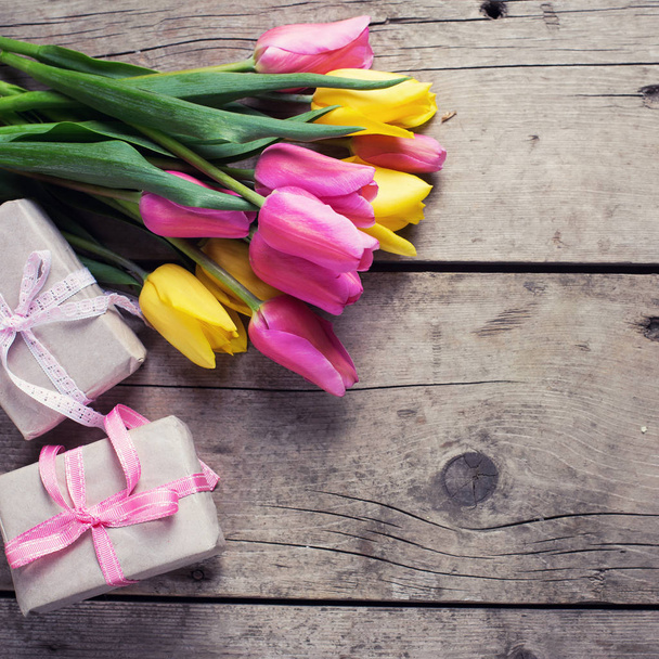 bright yellow and pink spring tulips - Φωτογραφία, εικόνα