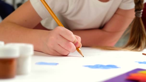 Girl with blue eyes watercolor painting - Felvétel, videó