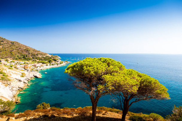 Elba-sziget tenger közelében Pomonte - Fotó, kép
