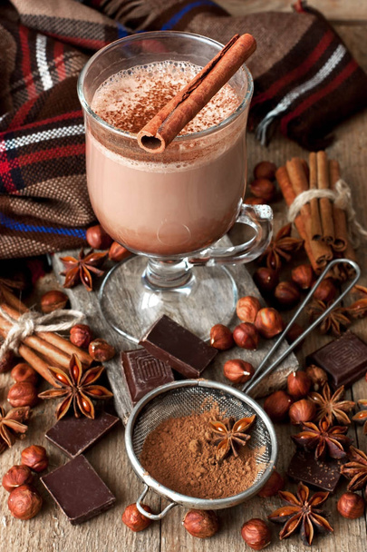 Hot cocoa drink with chocolate and cinnamon - Фото, зображення