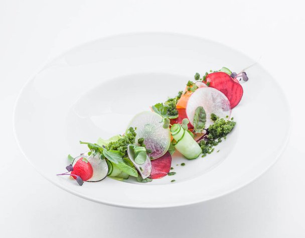 Gourmet salad greens and vegetables - Fotoğraf, Görsel