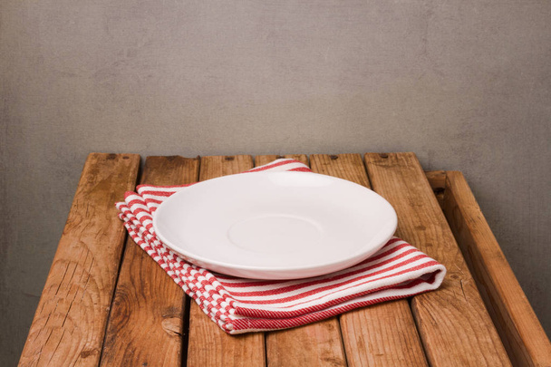 Background with empty plate  - Foto, afbeelding