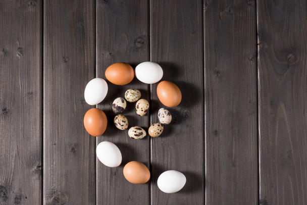 Chicken and quail eggs    - Fotografie, Obrázek