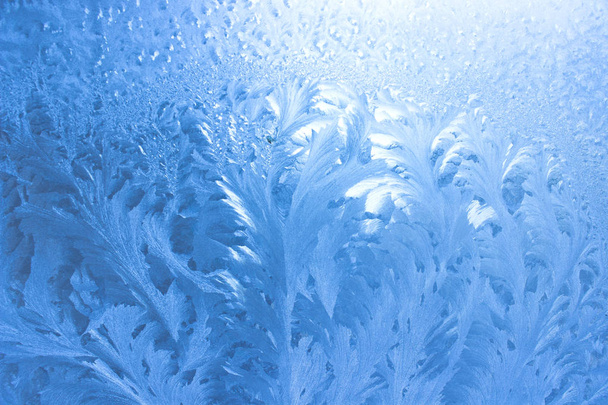 Padrão de gelo na janela no inverno como fundo
 - Foto, Imagem