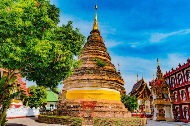 Buddhist temple Chiang Mai, Thailand - Φωτογραφία, εικόνα