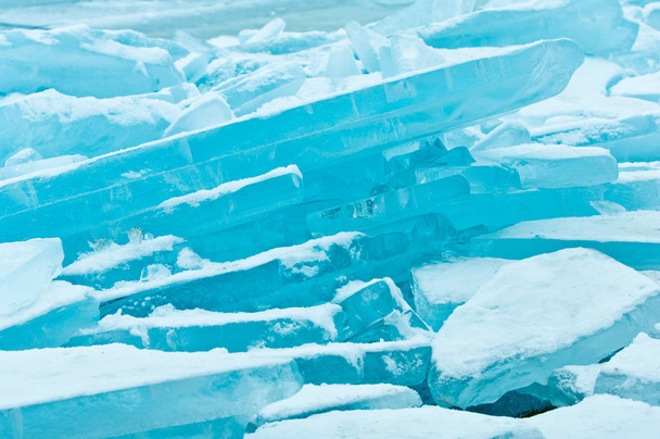 Téli táj fagyasztott jégtakaró jég úszó és más - Fotó, kép