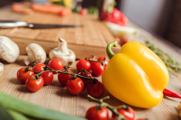 Fresh vegetables on table - Foto, Bild