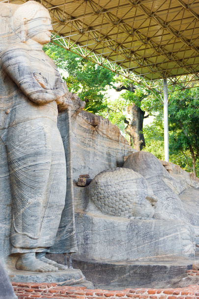 Hatálya alá tartozó, állandó fekvő Buddha Polonnaruwa - Fotó, kép