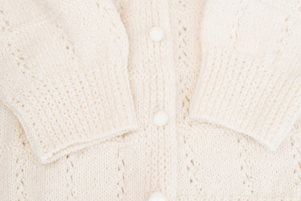 Шерстяной вязаный свитер
 - Фото, изображение