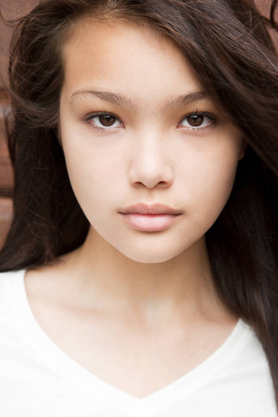 Portrait of an Asian girl - Photo, Image
