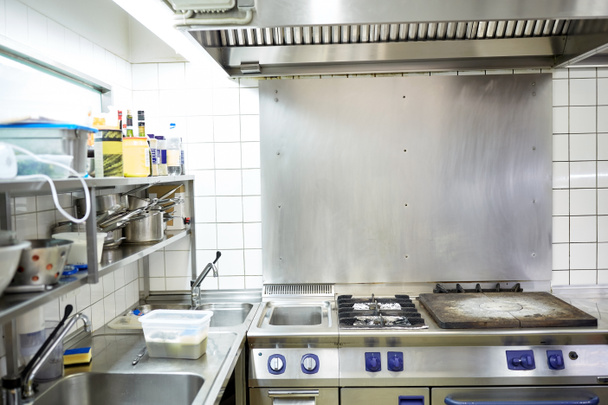 professionele keuken restaurantuitrusting - Foto, afbeelding