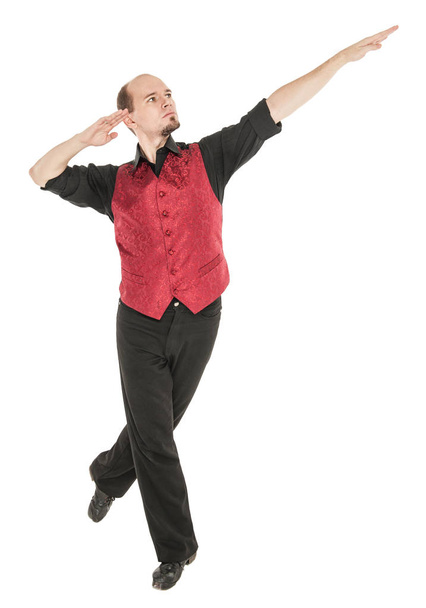 Nuori mies puvussa irlantilaista tanssia varten eristetty
  - Valokuva, kuva