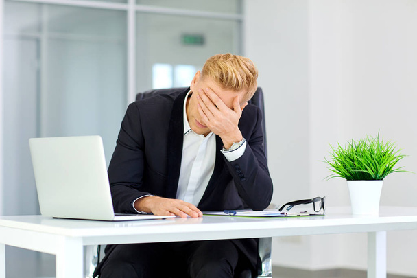 The concept stress crisis depression failure in business. Busine - Foto, Imagen