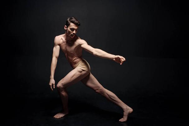 Energetic athlete performing - Valokuva, kuva