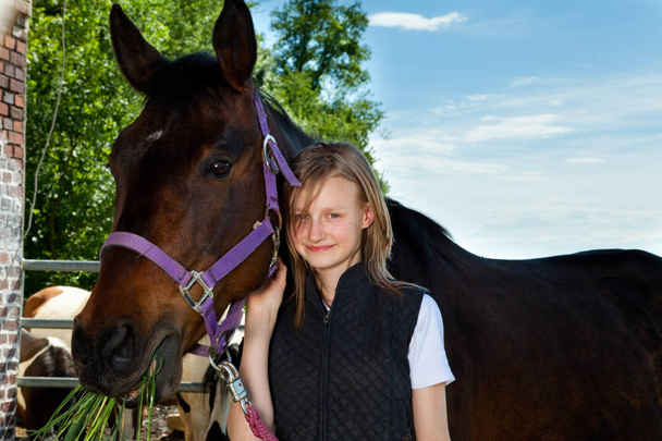 Girl On Horse Ranch - Valokuva, kuva