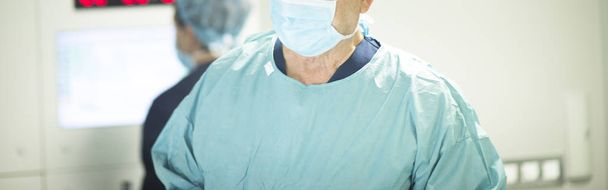 Chirurgo in chirurgia ospedaliera
 - Foto, immagini