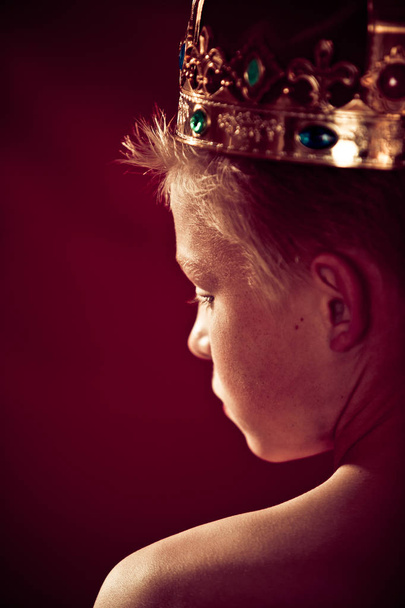 Boy wearing a crown - Photo, Image