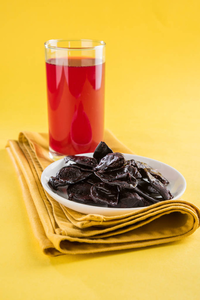 Kokum Sharbat - (soğuk içecek) Kokum meyve veya Garcinia indica yapılmış bir tatlı ve keskin içecektir - Fotoğraf, Görsel